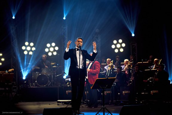 Šventinis Martyno Kavaliausko ir Šiaulių Bigbendo show - Legendinės lietuviškos dainos