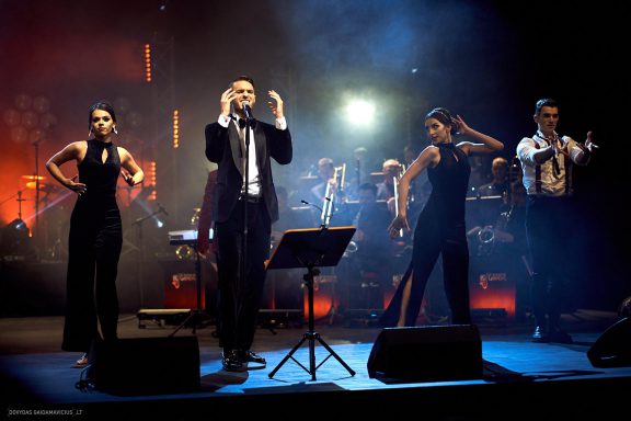 Šventinis Martyno Kavaliausko ir Šiaulių Bigbendo show - Legendinės lietuviškos dainos