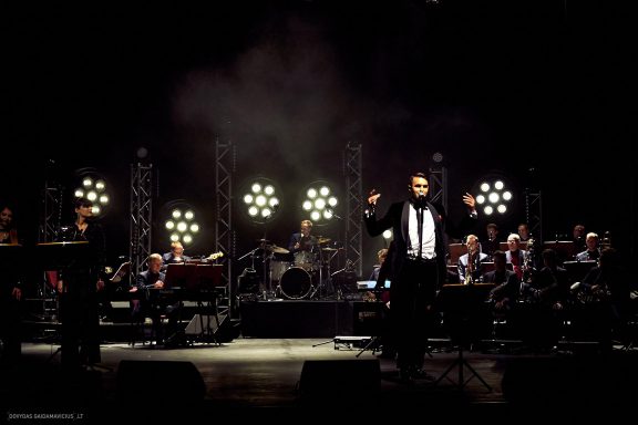 Šventinis Martyno Kavaliausko ir Šiaulių Bigbendo show - Legendinės lietuviškos dainos