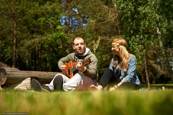 Vasaros atidarymas: Tema „Hipiai“ (Šokių Akademija), Sodyba Tundra, Jurgita Česnavičiūtė, Fotografas: Dovydas Gaidamavičius