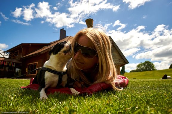 Vasaros atidarymas: Tema „Hipiai“ (Šokių Akademija), Sodyba Tundra, Jurgita Česnavičiūtė, Fotografas: Dovydas Gaidamavičius