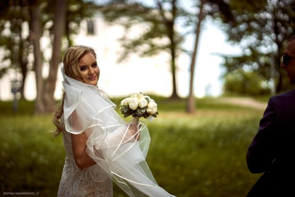 Romualda ir Artūras Vestuvės Vilniaus civilinė metrikacija, Prezidentūros kiemelis, Šv. Onos bažnyčia,  apvalaus stalo klubas BONA Lounge, Trakai