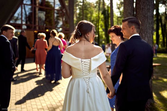 Lina Mieldažytė ir Liudas Daumantas Vestuvės Kačerginės Šv. Onos koplyčia, Kaunas, Sodyba Jurgežerė, Marijampolė, Vedėjas Karolis Zlatkauskas Tūzai renginių vedimas