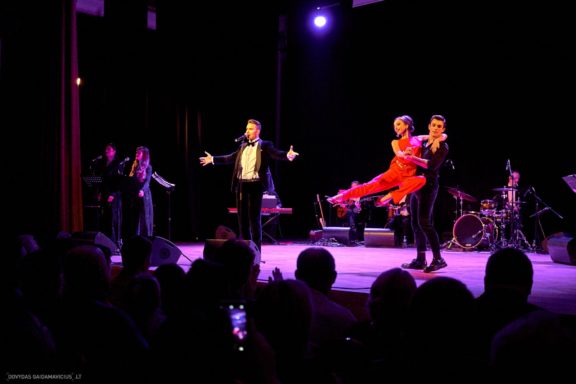 Martynas Kavaliauskas show Raudondvaris 2018, Kaunas, Legendinės Lietuviškos dainos, Fotografas: Dovydas Gaidamavičius