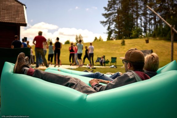 Vasaros atidarymas: Tema „Hipiai“ (Šokių Akademija), Sodyba Tundra, Jurgita Česnavičiūtė, Fotografas: Dovydas Gaidamavičius