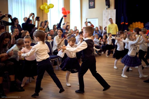 Vaikų šokių varžybos „Judesiukas“ - šokių klubas „Judesys“, www.judesys.eu Vilnius Edgar Nesterov, Dovilė Dausinaitė Fotografas: Dovydas Gaidamavičius