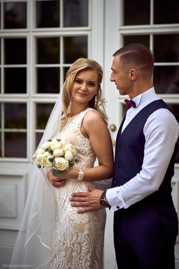 Romualda ir Artūras Vestuvės Vilniaus civilinė metrikacija, Prezidentūros kiemelis, Šv. Onos bažnyčia,  apvalaus stalo klubas BONA Lounge, Trakai