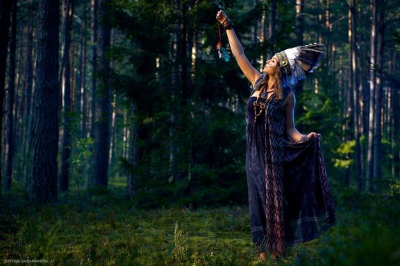 Asmeninė fotosesija, Mistinis miškas Dovilė Seikalytė, Vilnius Fotografas: Dovydas Gaidamavičius