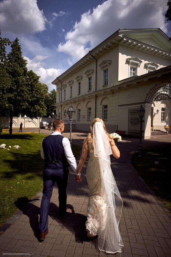 Romualda ir Artūras Vestuvės Vilniaus civilinė metrikacija, Prezidentūros kiemelis, Šv. Onos bažnyčia,  apvalaus stalo klubas BONA Lounge, Trakai