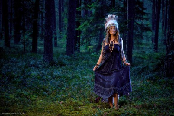 Asmeninė fotosesija, Mistinis miškas Dovilė Seikalytė, Vilnius Fotografas: Dovydas Gaidamavičius