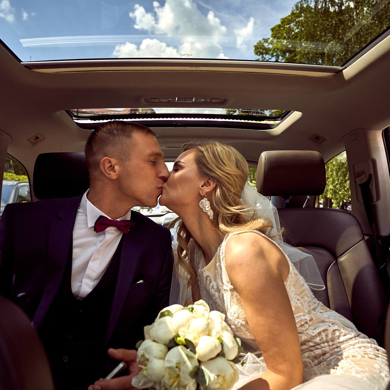 Romualda ir Artūras Vestuvės Vilniaus civilinė metrikacija, Prezidentūros kiemelis, Šv. Onos bažnyčia,  apvalaus stalo klubas BONA Lounge, Trakai