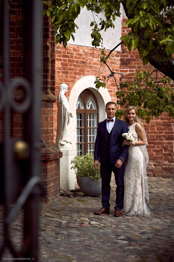 Romualda ir Artūras Vestuvės Vilniaus civilinė metrikacija, Prezidentūros kiemelis, Šv. Onos bažnyčia,  apvalaus stalo klubas BONA Lounge, Trakai