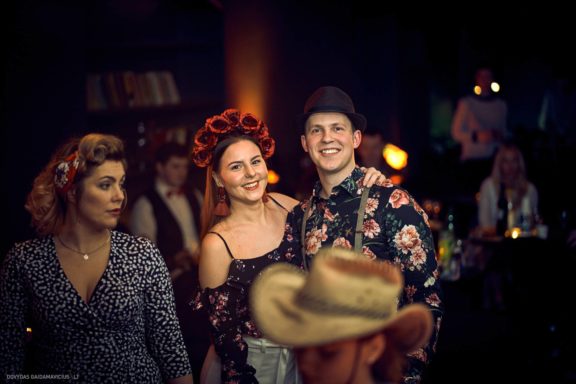 „Šokam į vakarėlį“ šokių renginys „Teatro klube“, Gintarė Malinauskaitė, Gintarės šokių ir laisvalaikio studja, Kaunas, Fotografas: Dovydas Gaidamavičius