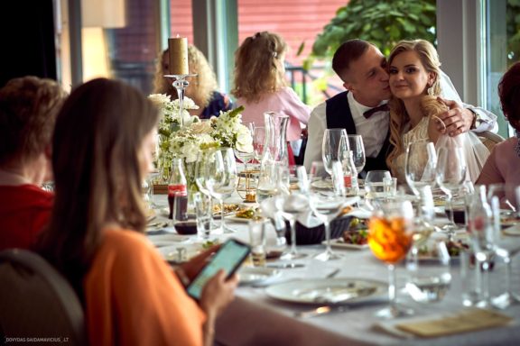 Romualda ir Artūras Vestuvės Vilniaus civilinė metrikacija, Prezidentūros kiemelis, Šv. Onos bažnyčia,  apvalaus stalo klubas BONA Lounge, Trakai