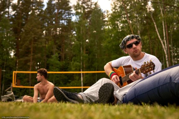 Vasaros atidarymas: Tema „Hipiai“ (Šokių Akademija), Sodyba Tundra, Jurgita Česnavičiūtė, Fotografas: Dovydas Gaidamavičius