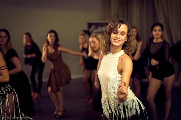 Vakarėlis tik merginoms - Let's go Wild, Gintarės šokių ir laisvalaikio studija, Kaunas Fotografas: Dovydas Gaidamavičius Miglė Dudavičiūtė, Aistė Kuraitiene, Dovile Brazionyte, Idalija Gerviene, Gabrielė Sabaliauskaitė, Gintare Akelytė-Grigonė, Neringa Vasiliauskaitė, Paulė Drag, Gintarė Malinauskaitė, Ugne Monika Parseliunaite, Gabrielė Goštautaitė Grigonė, Vilena Seydalieva, Monika Grubliauskaitė, Vytene Jurkeviciute, Edita Gud #PramoginiaiRenginiai #Fotografavimas #Šokiai #DovydasGaidamavičius #Fotografas #Šokių #Fotografija #Vilnius #Kaunas #GintaresStudija #Šventė #Šokiai