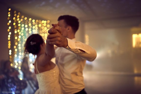 Aistė ir Mantas Vestuvės Kauno Evangelikų Krikščionių Baptistų Bažnyčia, Kauno botanikos sodas, Gintarės šokių ir laisvalaikio studija