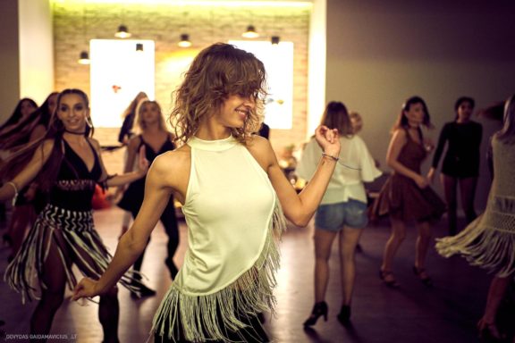 Vakarėlis tik merginoms - Let's go Wild, Gintarės šokių ir laisvalaikio studija, Kaunas Fotografas: Dovydas Gaidamavičius Miglė Dudavičiūtė, Aistė Kuraitiene, Dovile Brazionyte, Idalija Gerviene, Gabrielė Sabaliauskaitė, Gintare Akelytė-Grigonė, Neringa Vasiliauskaitė, Paulė Drag, Gintarė Malinauskaitė, Ugne Monika Parseliunaite, Gabrielė Goštautaitė Grigonė, Vilena Seydalieva, Monika Grubliauskaitė, Vytene Jurkeviciute, Edita Gud #PramoginiaiRenginiai #Fotografavimas #Šokiai #DovydasGaidamavičius #Fotografas #Šokių #Fotografija #Vilnius #Kaunas #GintaresStudija #Šventė #Šokiai