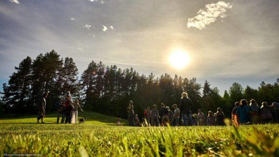 Vasaros atidarymas: Tema „Hipiai“ (Šokių Akademija), Sodyba Tundra, Jurgita Česnavičiūtė, Fotografas: Dovydas Gaidamavičius