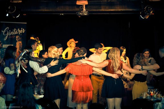 „Šokam į vakarėlį“ šokių renginys „Teatro klube“, Gintarė Malinauskaitė, Gintarės šokių ir laisvalaikio studja, Kaunas, Fotografas: Dovydas Gaidamavičius