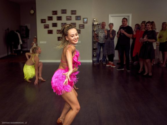 Šokių studijos sezono atidarymas 2019, Gintarės šokių ir laisvalaikio studija, Kaunas, Gintarė Malinauskaitė šokių mokytoja Fotografas: Dovydas Gaidamavičius