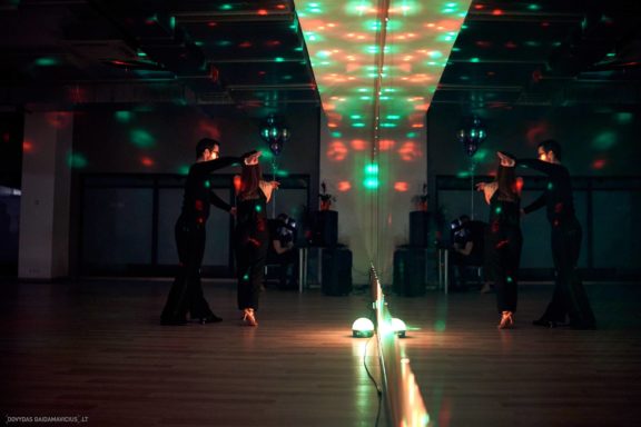 Šventinis kalėdinis vakarėlis šokių klubo "Judesys", Šokių klubas Judesys www.judesys.eu Vilnius Edgar Nesterov, Dovilė Dausinaitė Fotografas: Dovydas Gaidamavičius