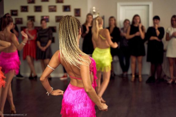 Šokių studijos sezono atidarymas 2019, Gintarės šokių ir laisvalaikio studija, Kaunas, Gintarė Malinauskaitė šokių mokytoja Fotografas: Dovydas Gaidamavičius