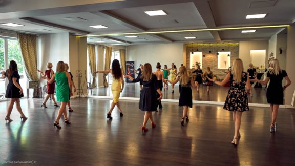 Mergvakaris šokyje - Aistė. Gintarės šokių ir laisvalaikio studija. Makiažas Edita EDI Makeup Fotografas: Dovydas Gaidamavičius