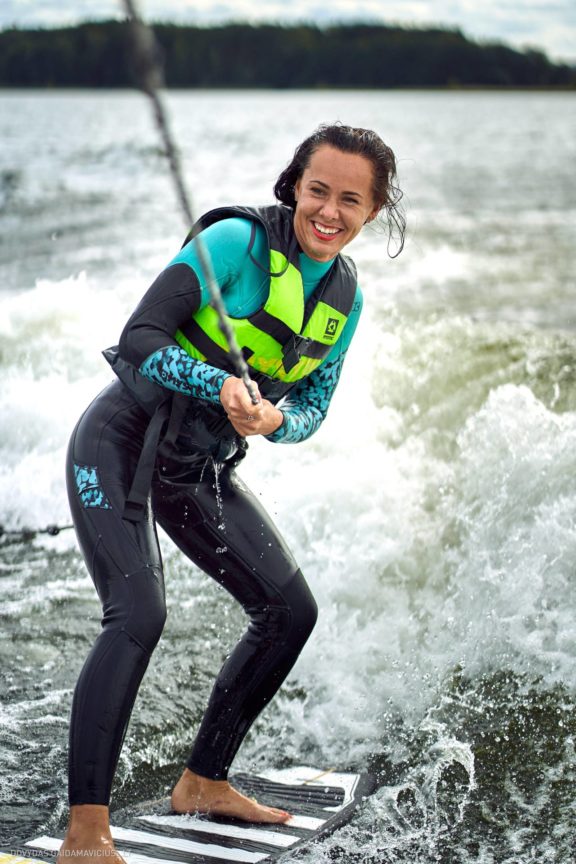 Mergvakaris vandenyje - Erika Bružienė, #BOBos team - Best on boards, Wind Port, Elektrėnai Fotografas: Dovydas Gaidamavičius