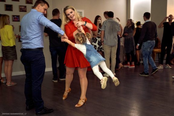 Šokių studijos sezono atidarymas 2019, Gintarės šokių ir laisvalaikio studija, Kaunas, Gintarė Malinauskaitė šokių mokytoja Fotografas: Dovydas Gaidamavičius