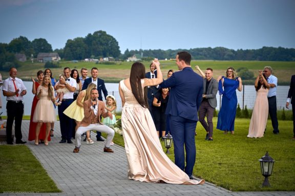 Simona ir Tomas Vestuvės Kauno Rotušė, Kairiūkščių dvaras