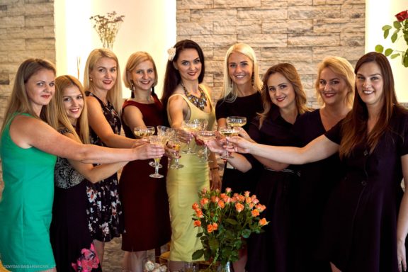 Mergvakaris šokyje - Aistė. Gintarės šokių ir laisvalaikio studija. Makiažas Edita EDI Makeup Fotografas: Dovydas Gaidamavičius