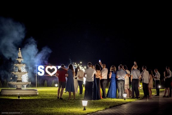 Simona ir Tomas Vestuvės Kauno Rotušė, Kairiūkščių dvaras