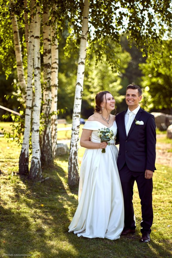 Lina Mieldažytė ir Liudas Daumantas Vestuvės Kačerginės Šv. Onos koplyčia, Kaunas, Sodyba Jurgežerė, Marijampolė, Vedėjas Karolis Zlatkauskas Tūzai renginių vedimas