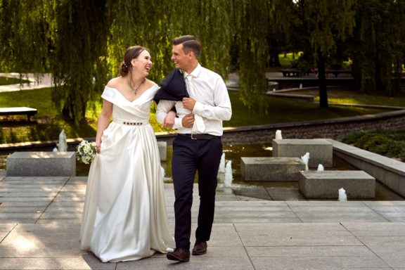 Lina Mieldažytė ir Liudas Daumantas Vestuvės Kačerginės Šv. Onos koplyčia, Kaunas, Sodyba Jurgežerė, Marijampolė, Vedėjas Karolis Zlatkauskas Tūzai renginių vedimas