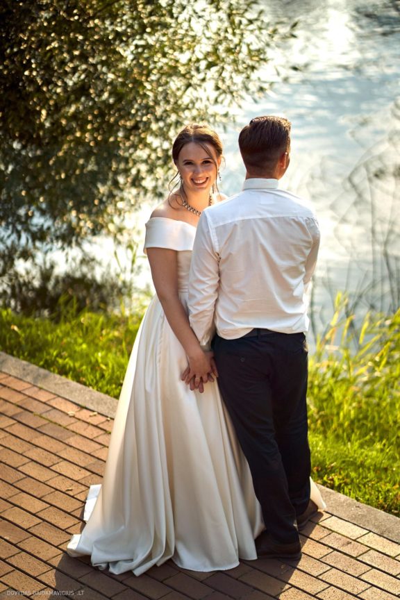 Lina Mieldažytė ir Liudas Daumantas Vestuvės Kačerginės Šv. Onos koplyčia, Kaunas, Sodyba Jurgežerė, Marijampolė, Vedėjas Karolis Zlatkauskas Tūzai renginių vedimas