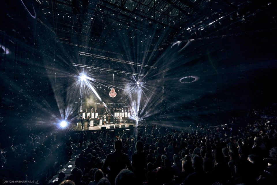Martynas Kavaliauskas ir Rinktinis bigbendas: Šventinis koncertas Siemens arena 2019, Gintarė Malinauskaitė, Renata Gramauskaitė, Gabrielė Banevičienė - Gabi, Dovaldė Ulčinaitė, Rusnė Kavaliauskienė Fotografas: Dovydas Gaidamavičius © www.DovydasGaidamavičius.lt