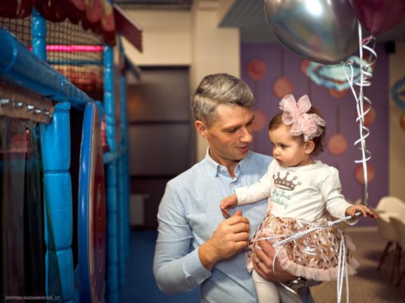 vienerių metukų gimtadienis šventės fotografavimas Fotografas: Dovydas Gaidamavičius www.DovydasGaidamavicius.lt