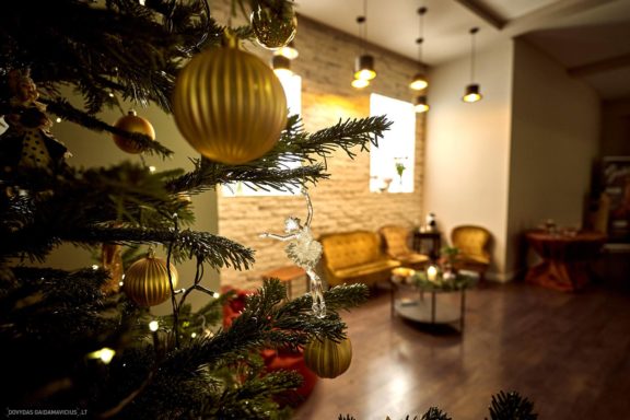 Porinių šokių šventinis kalėdinis vakarėlis Fotografas: Dovydas Gaidamavičius www.DovydasGaidamavicius.lt Gintarės šokių Studija Gintarė Malinauskaitė