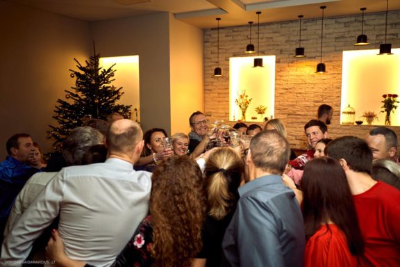 Porinių šokių šventinis kalėdinis vakarėlis Fotografas: Dovydas Gaidamavičius www.DovydasGaidamavicius.lt Gintarės šokių Studija Gintarė Malinauskaitė