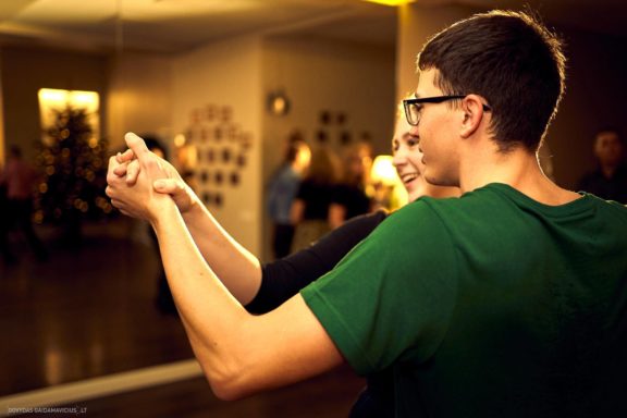 Porinių šokių šventinis kalėdinis vakarėlis Fotografas: Dovydas Gaidamavičius www.DovydasGaidamavicius.lt Gintarės šokių Studija Gintarė Malinauskaitė