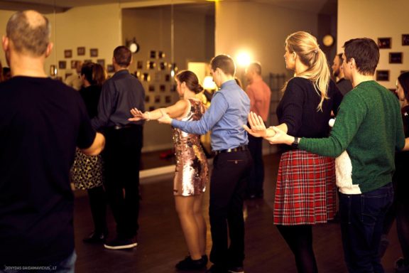 Porinių šokių šventinis kalėdinis vakarėlis Fotografas: Dovydas Gaidamavičius www.DovydasGaidamavicius.lt Gintarės šokių Studija Gintarė Malinauskaitė