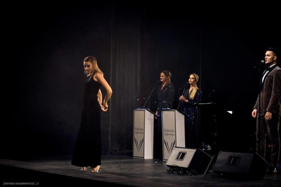 Martynas Kavaliauskas: Šventinis koncertas, Kaunas, Girstutis 2019, Gintarė Malinauskaitė, Renata Gramauskaitė, Greta Jorudaitė, Dovaldė Ulčinaitė, Rusnė Kavaliauskienė Fotografas: Dovydas Gaidamavičius © www.DovydasGaidamavičius.lt