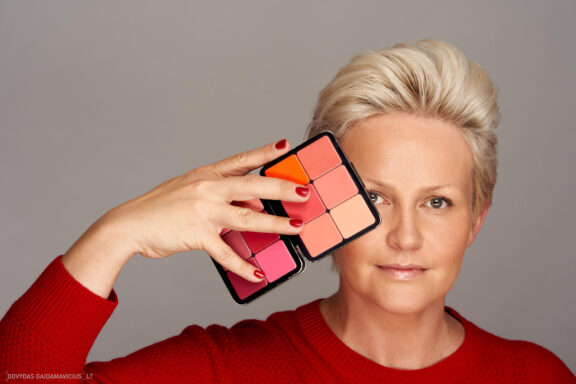 Elena Permogorskaya Grimo Akademija EPON Backstage Ppraktinių moktmų platformos bLoommo mokytojų fotosesija, Mokymų Inkubatorius Fotografas Dovydas Gaidamavičius © www.DovydasGaidamavicius.lt