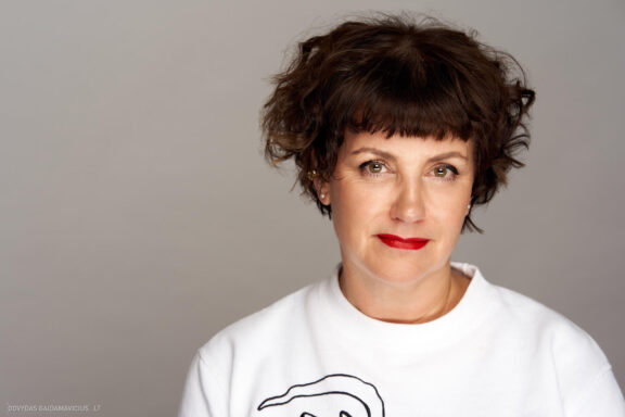 Eglė Kojalienė Grimo Akademija Ppraktinių moktmų platformos bLoommo mokytojų fotosesija, Mokymų Inkubatorius Fotografas Dovydas Gaidamavičius © www.DovydasGaidamavicius.lt