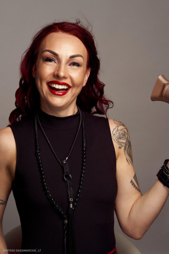 Daiva Vasiliauskienė ICON academy vizažo akademija Ppraktinių moktmų platformos bLoommo mokytojų fotosesija, Mokymų Inkubatorius Fotografas Dovydas Gaidamavičius © www.DovydasGaidamavicius.lt