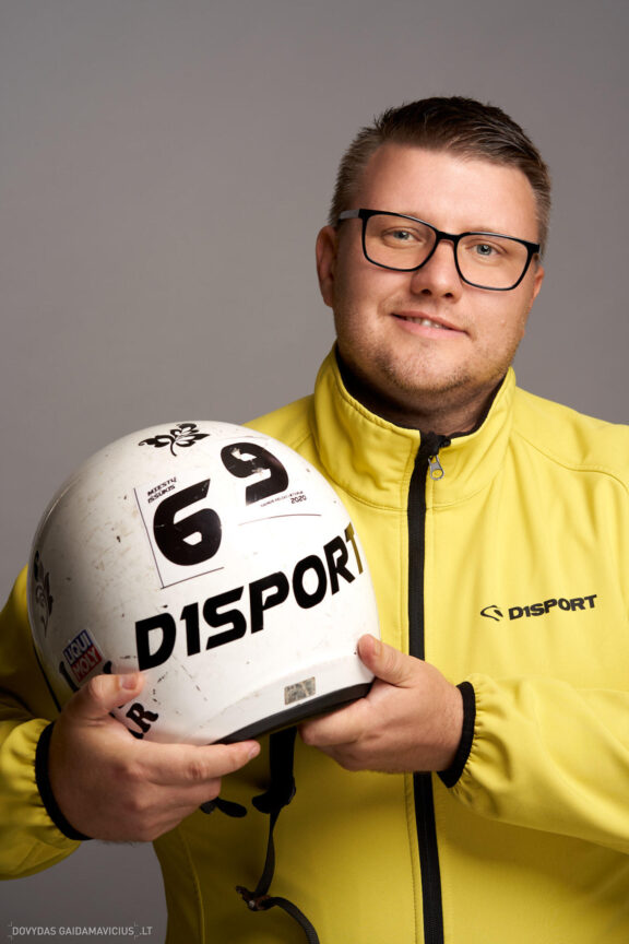 Kastytis Alekna Drift D1Sport racing team Praktinių moktmų platformos bLoommo mokytojų fotosesija, Mokymų Inkubatorius Fotografas Dovydas Gaidamavičius © www.DovydasGaidamavicius.lt