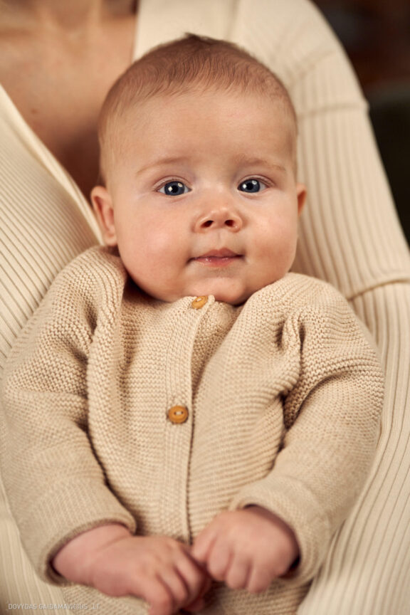 Šeimos fotosesija Vilnius Evaldas Česnavičiaus ir Aušra Česnavičienė (Liumy Design Atelje www.liumy.net) Fotografas: Dovydas Gaidamavičius © www.DovydasGaidamavicius.lt