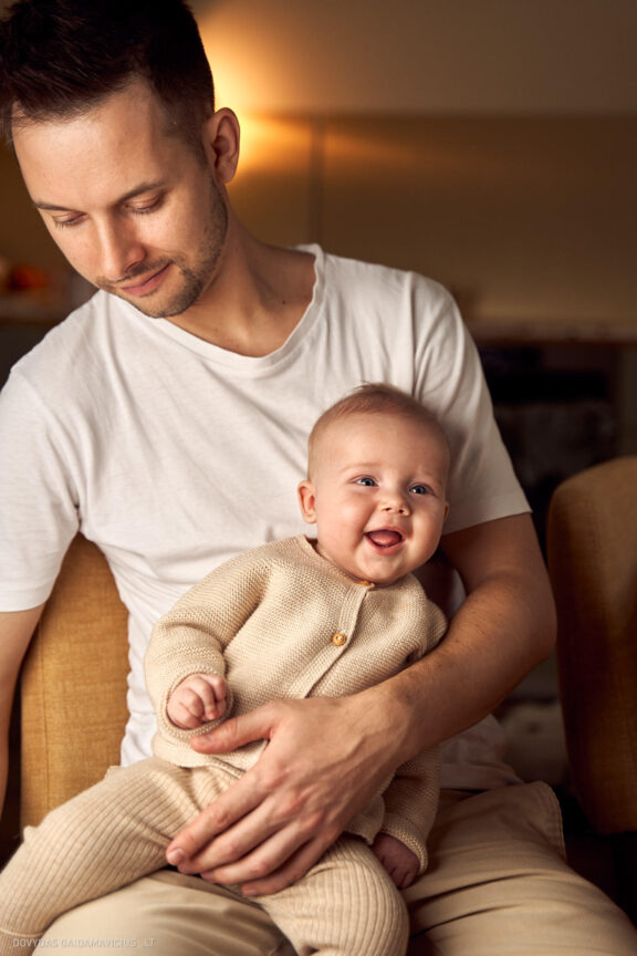 Šeimos fotosesija Vilnius Evaldas Česnavičiaus ir Aušra Česnavičienė (Liumy Design Atelje www.liumy.net) Fotografas: Dovydas Gaidamavičius © www.DovydasGaidamavicius.lt
