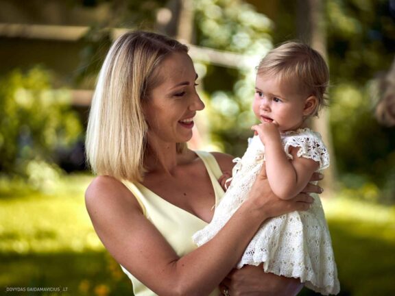 Fotografas Dovydas Gaidamavičius Vilnius, Kaunas, Vestuvės, Renginiai, Fotosesijos, Mergvakariai. Fotografas vestuvės vilnius, renginio fotografavimas, asmeninė fotosesija vilnius, krikštynų fotografas, priešvestuvinė fotosesija, mergvakario fotosesija, šeimos fotosesija. © www.DovydasGaidamavicius.lt www.Dovis.lt